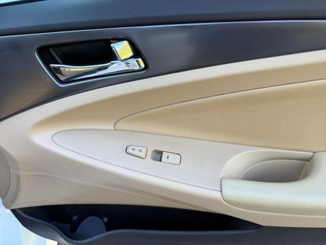 2013 Hyundai Sonata Hybrid Base