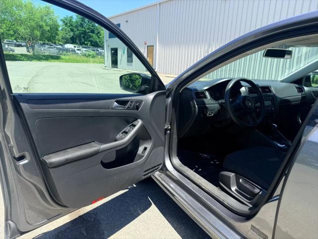 2013 Volkswagen Jetta 2.0L S
