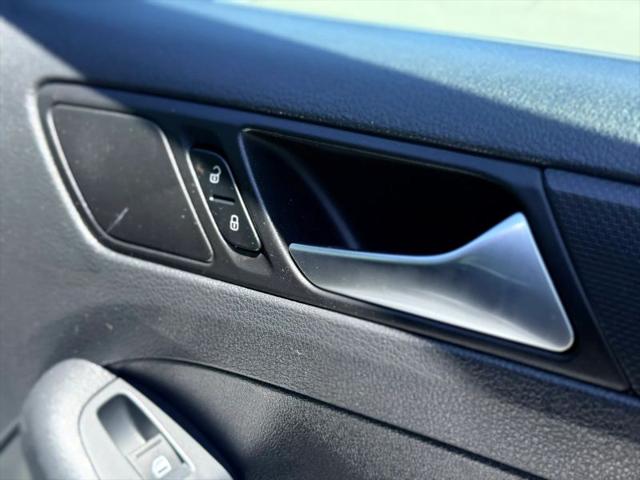 2013 Volkswagen Jetta 2.0L S