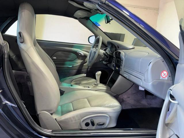 2003 Porsche 911 Carrera