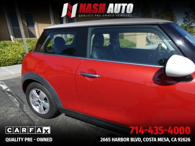2017 MINI Hardtop Cooper