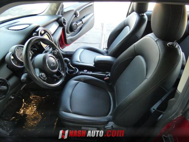 2017 MINI Hardtop Cooper