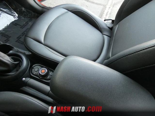 2017 MINI Hardtop Cooper