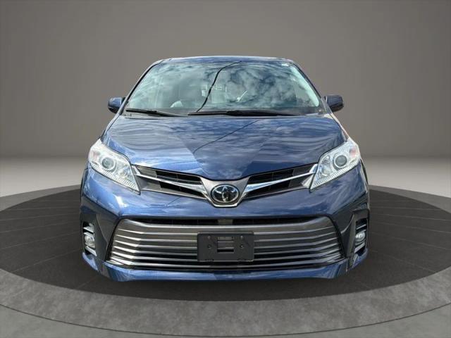 2018 Toyota Sienna XLE 7 Passenger