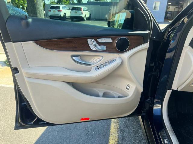2022 Mercedes-Benz GLC 4MATIC SUV