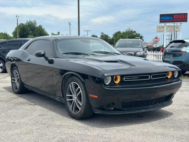 2019 Dodge Challenger SXT AWD