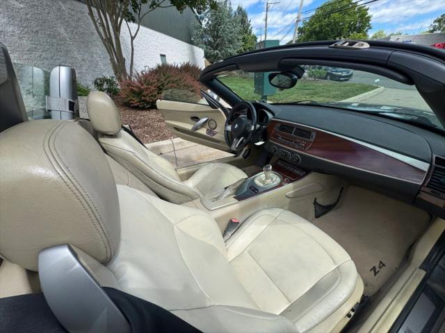 2003 BMW Z4 2.5i