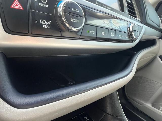 2017 Toyota Highlander LE
