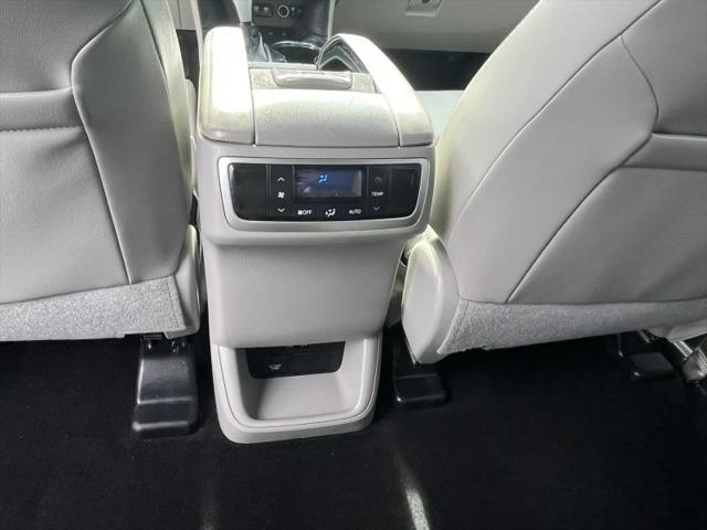 2017 Toyota Highlander LE