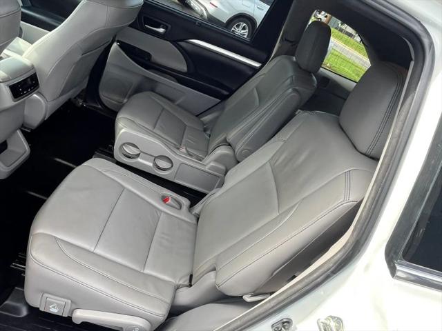 2017 Toyota Highlander LE