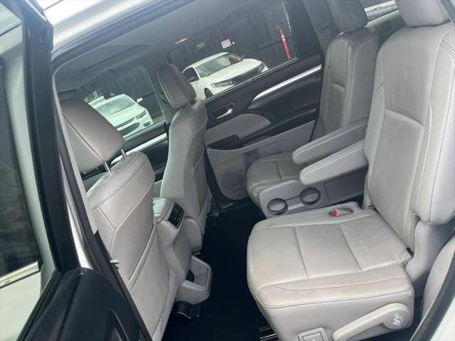 2017 Toyota Highlander LE