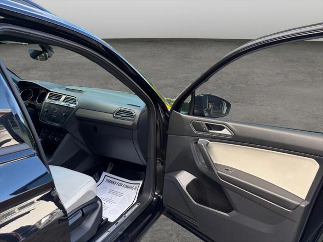 2021 Volkswagen Tiguan 2.0T SE R-Line Black