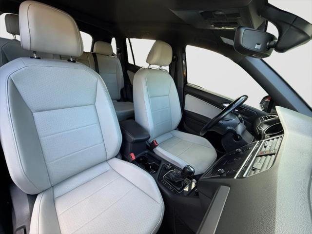 2021 Volkswagen Tiguan 2.0T SE R-Line Black