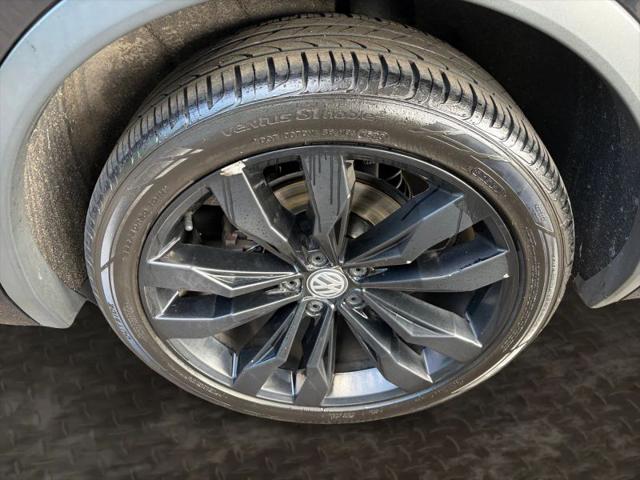 2021 Volkswagen Tiguan 2.0T SE R-Line Black