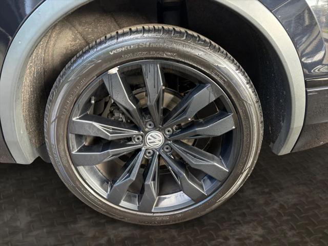 2021 Volkswagen Tiguan 2.0T SE R-Line Black