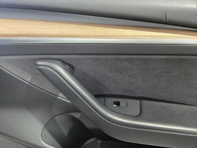 2022 Tesla Model 3 Rear-Wheel Drive
