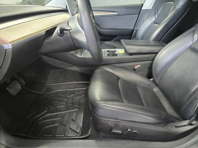 2022 Tesla Model 3 Rear-Wheel Drive