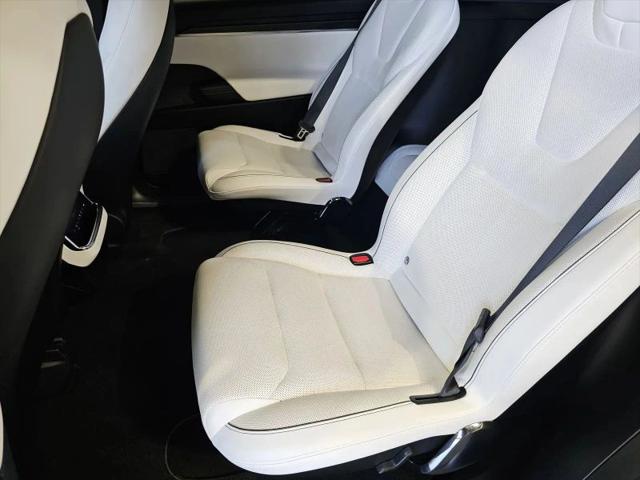 2022 Tesla Model X Plaid Tri Motor All-Wheel Drive