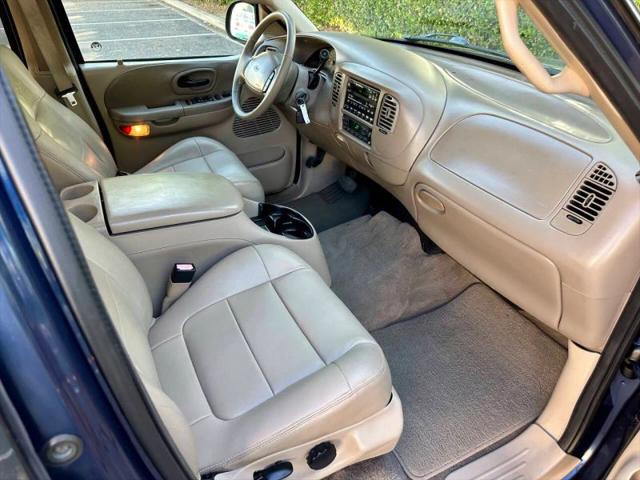 2002 Ford F-150 Base