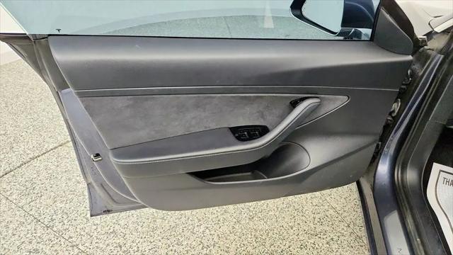 2020 Tesla Model 3 Standard Range Rear-Wheel Drive