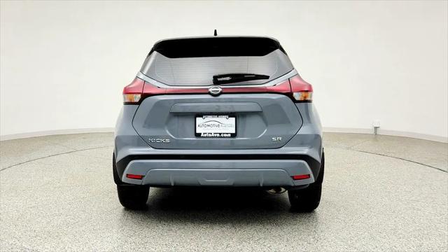 2024 Nissan Kicks SR Xtronic CVT
