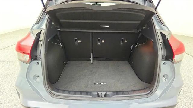 2024 Nissan Kicks SR Xtronic CVT