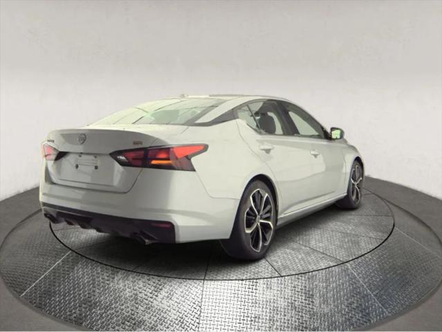 2023 Nissan Altima SR FWD