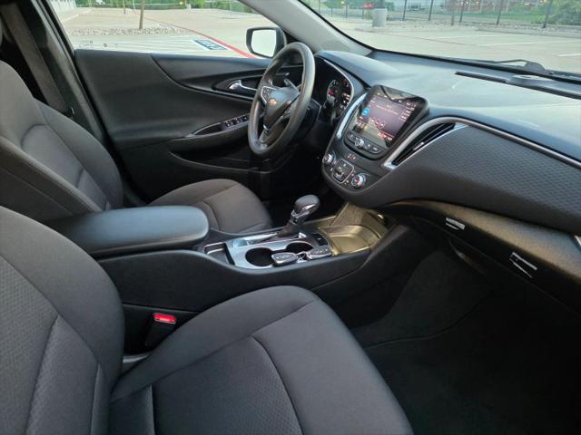2021 Chevrolet Malibu FWD 1FL