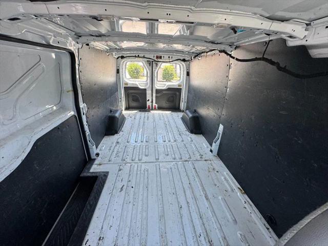 2015 Ford Transit w/Sliding Side Door