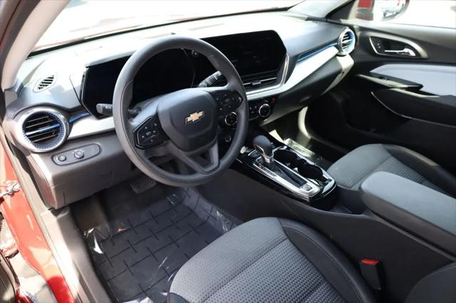 2025 Chevrolet Trax FWD LT