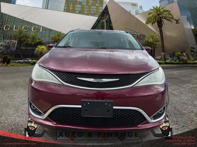 2017 Chrysler Pacifica Touring-L Plus
