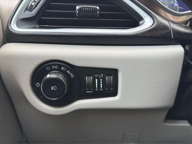 2017 Chrysler Pacifica Touring-L Plus