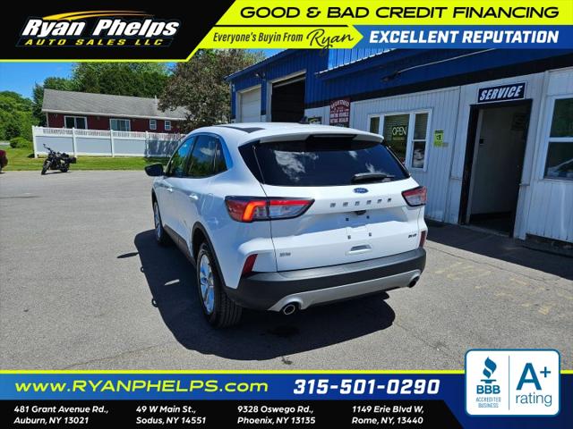 2022 Ford Escape SE