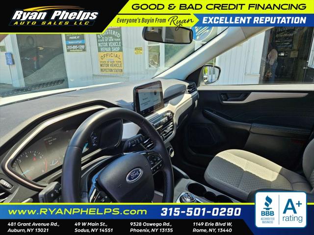2022 Ford Escape SE