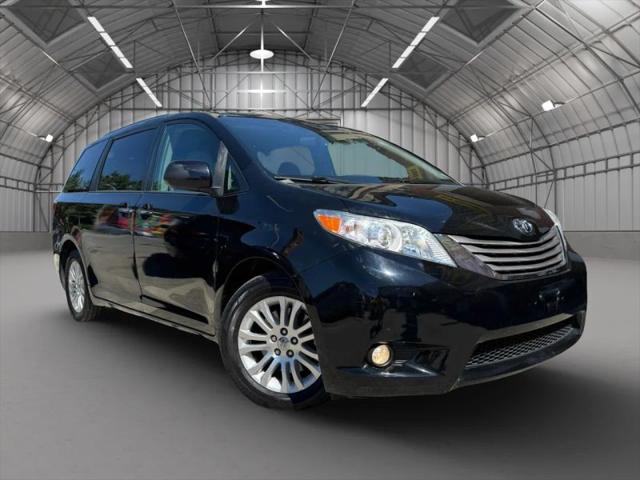 2015 Toyota Sienna XLE 8 Passenger for sale in Baltimore, MD