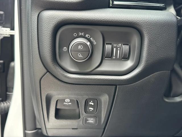 2026 Ram 1500 Laramie Crew Cab 4x4 57 Box