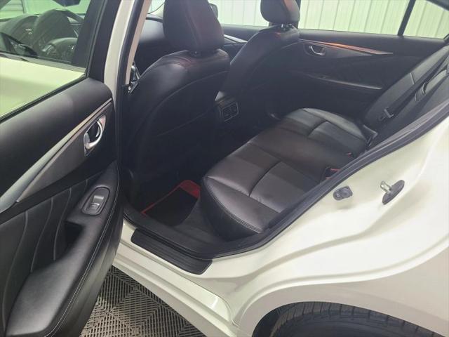 2015 INFINITI Q50 3.7
