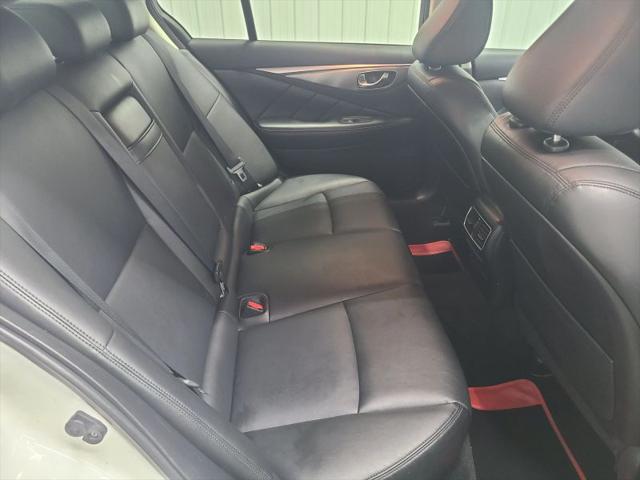 2015 INFINITI Q50 3.7