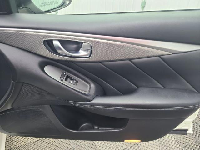 2015 INFINITI Q50 3.7