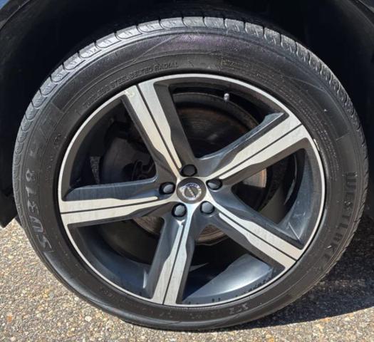 2019 Volvo XC90 T5 R-Design