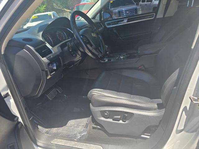 2015 Volkswagen Touareg V6 Executive