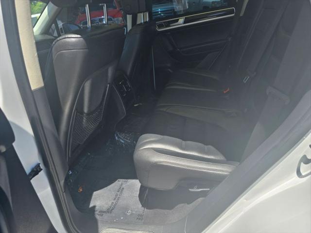 2015 Volkswagen Touareg V6 Executive