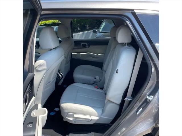 2025 Kia Sorento Hybrid EX