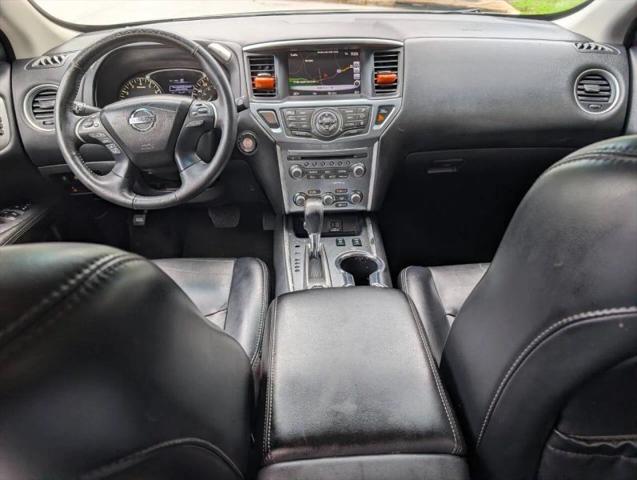 2019 Nissan Pathfinder SL