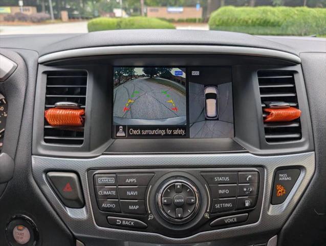 2019 Nissan Pathfinder SL