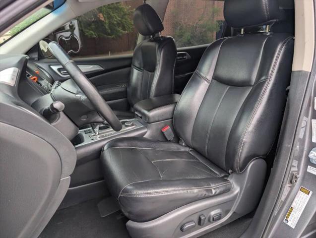 2019 Nissan Pathfinder SL