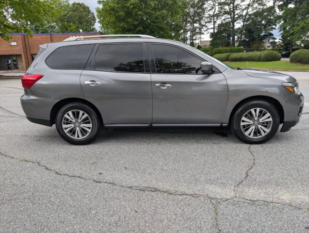 2019 Nissan Pathfinder SL
