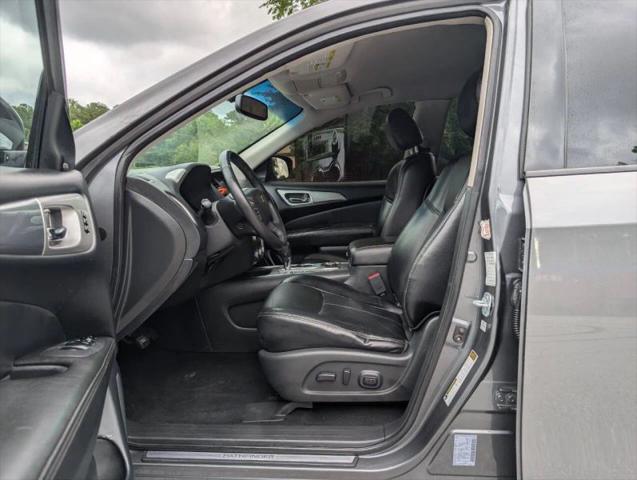 2019 Nissan Pathfinder SL