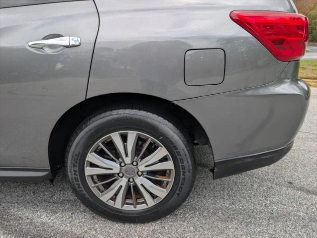 2019 Nissan Pathfinder SL