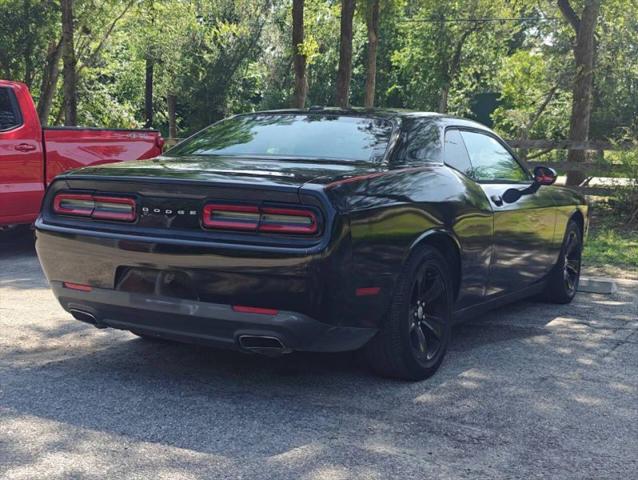 2016 Dodge Challenger SXT